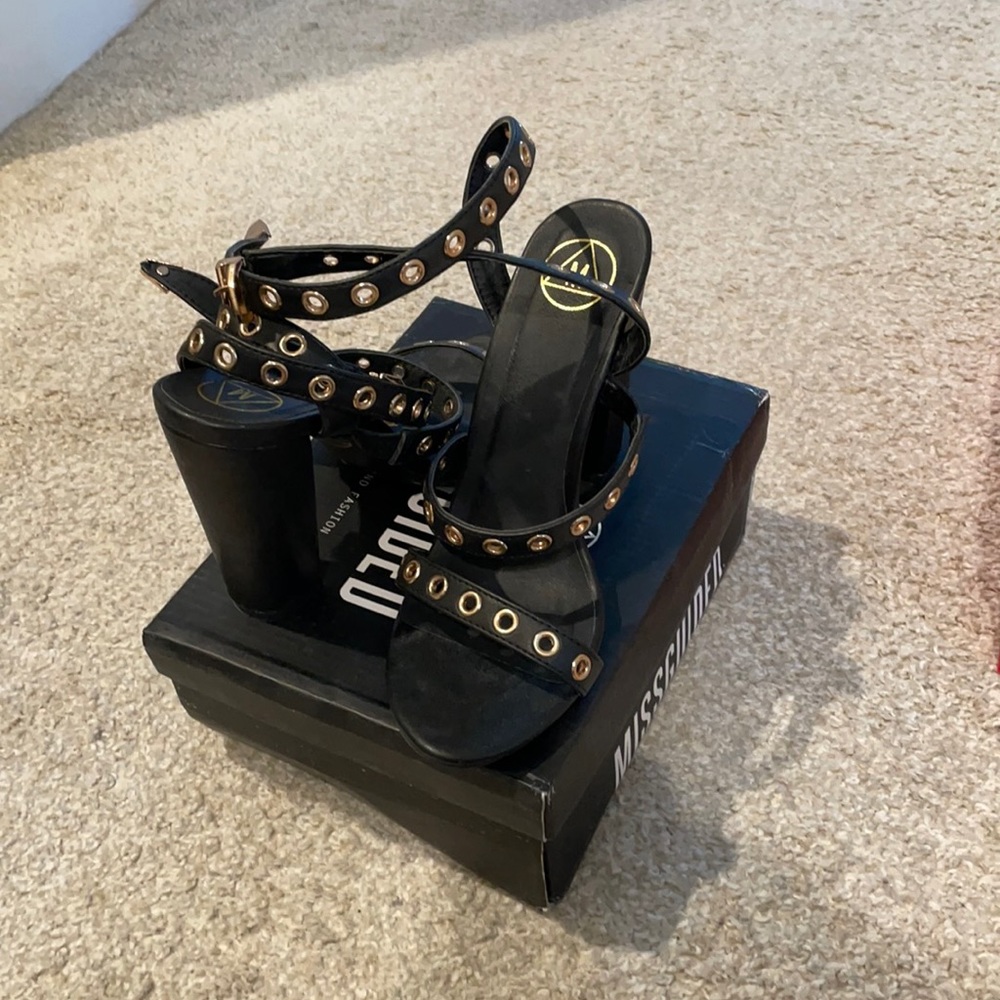Women’s Sandals
